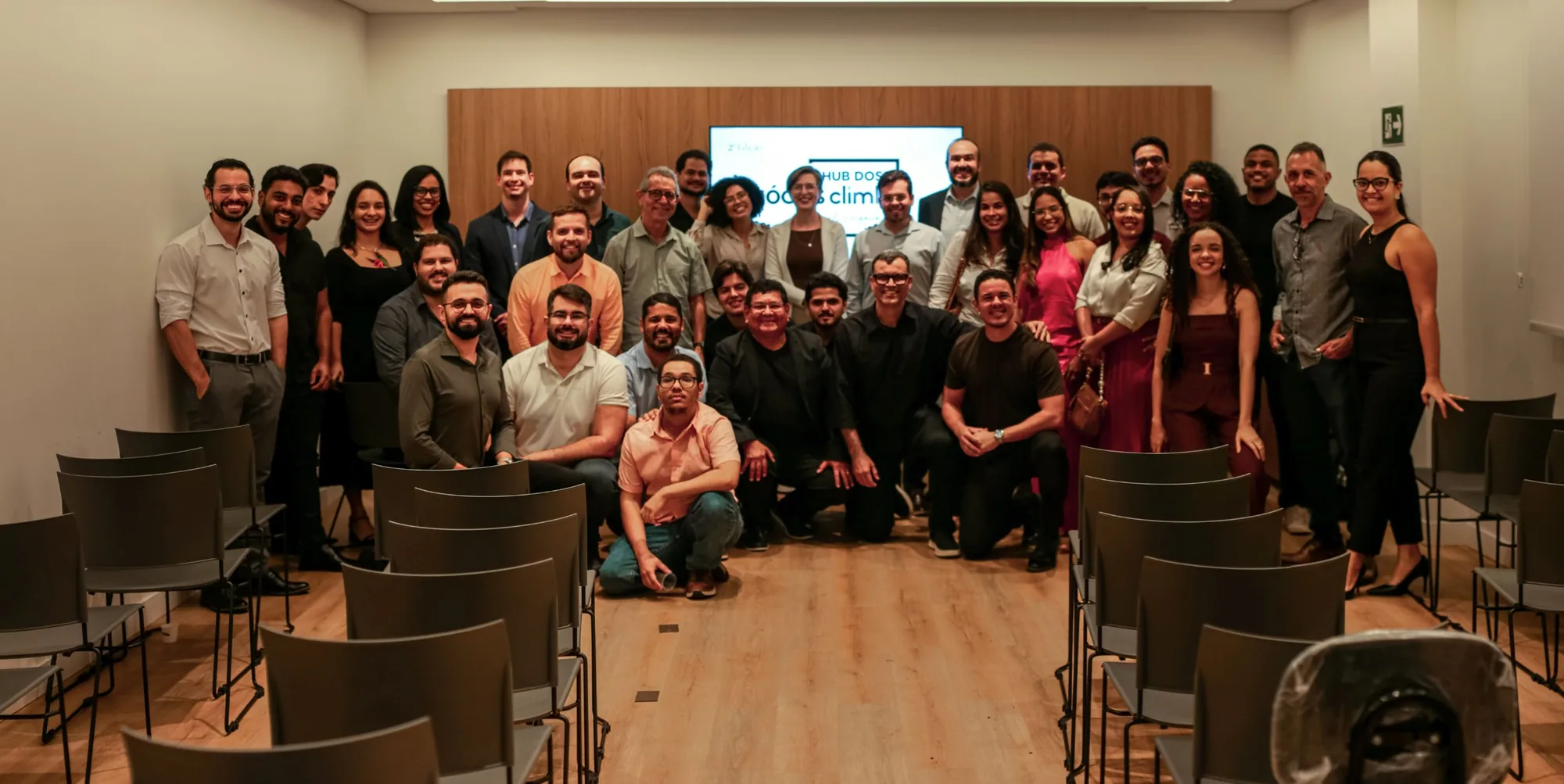 Grupo reunido no evento Hub dos Sócios Climbe